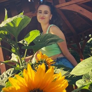 Meet your Posher, Agata